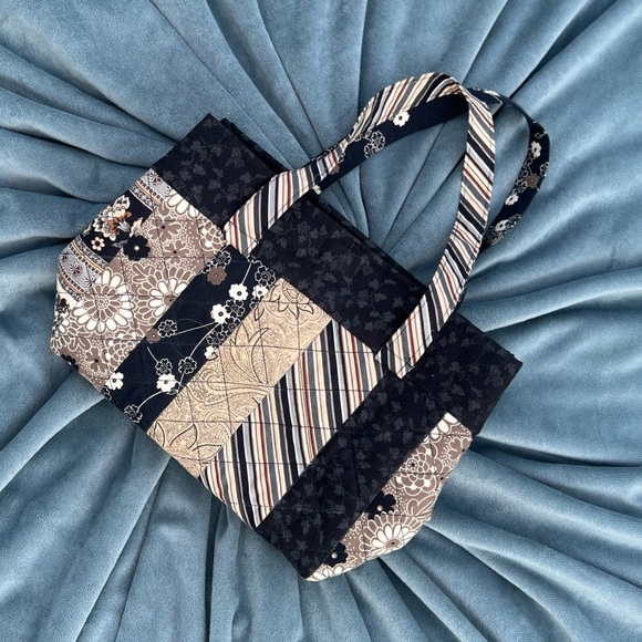 Handmade Quilted Bag - Picture 1 of 8